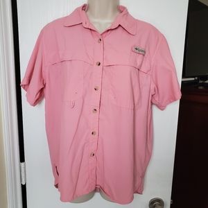 Columbia short sleeves button down shirt s…